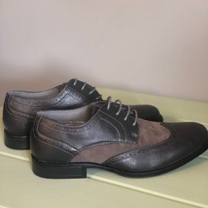 Alpine Swiss Wingtip Size 8. Never Worn